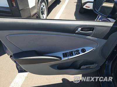 2017 Hyundai Accent SE Sedan - zdjęcie 9 z 36 - miniatura