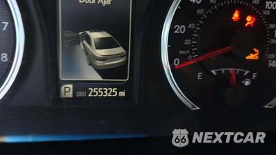 2016 Toyota Camry SE - zdjęcie 9 z 35 - miniatura