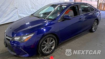 2016 Toyota Camry SE - zdjęcie 1 z 35 - miniatura