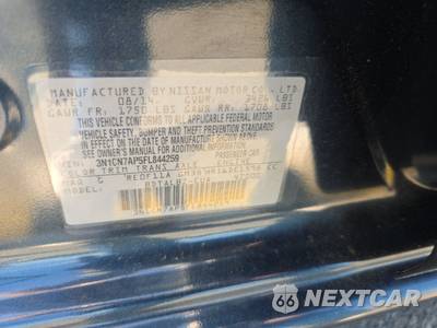 2015 Nissan Versa SV - zdjęcie 14 z 30 - miniatura