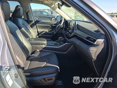 2022 Toyota Highlander XLE - zdjęcie 8 z 27 - miniatura