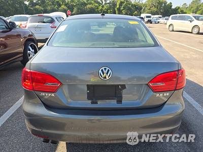 2013 Volkswagen Jetta SE Sedan w/Convenience & Sunroof - zdjęcie 5 z 40 - miniatura