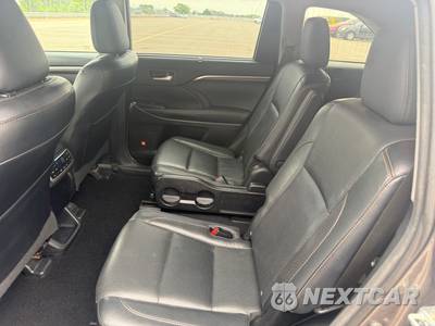 2015 Toyota Highlander Limited Platinum - zdjęcie 10 z 23 - miniatura