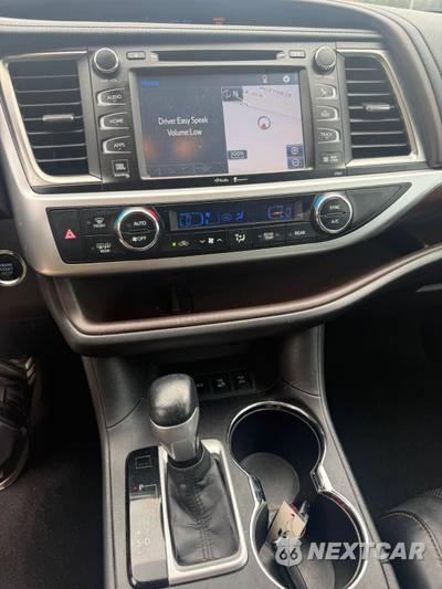 2015 Toyota Highlander Limited Platinum - zdjęcie 19 z 23 - miniatura