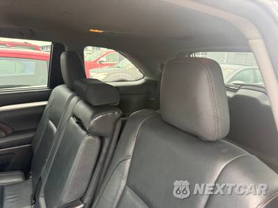2014 Toyota Highlander XLE - zdjęcie 10 z 21 - miniatura