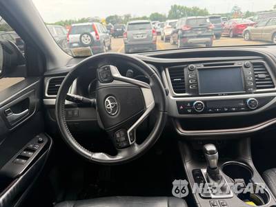 2014 Toyota Highlander XLE - zdjęcie 12 z 21 - miniatura