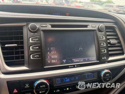 2014 Toyota Highlander XLE - zdjęcie 18 z 21 - miniatura