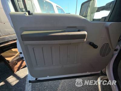 2008 Ford Super Duty F-450 Cab Chassis XLT Regular Cab DRW - zdjęcie 9 z 16 - miniatura