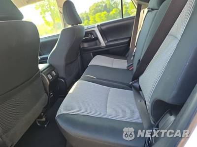 2014 Toyota 4Runner SR5 - zdjęcie 16 z 22 - miniatura
