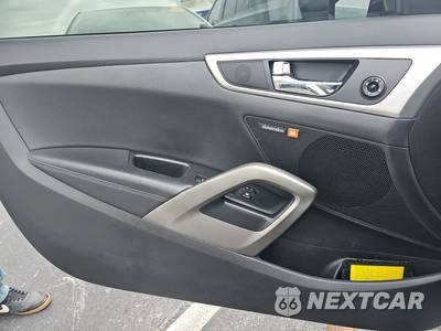 2016 Hyundai Veloster - zdjęcie 7 z 25 - miniatura