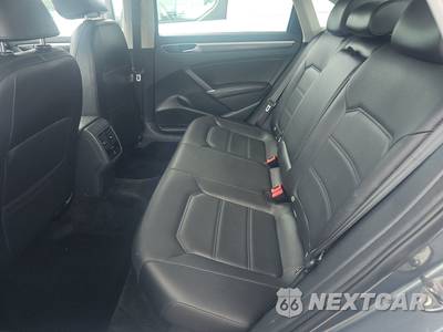 2017 Volkswagen Passat 1.8T SE - zdjęcie 13 z 26 - miniatura