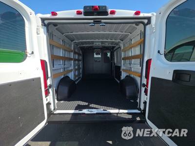 2025 Ram ProMaster 2500 Cargo Van Tradesman w/Passenger Seat Low Roof 136.0" WB - zdjęcie 15 z 31 - miniatura