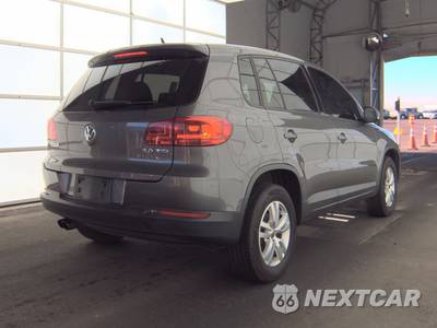 2012 Volkswagen Tiguan S - zdjęcie 4 z 35 - miniatura