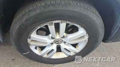 2012 Volkswagen Tiguan S - zdjęcie 24 z 35 - miniatura