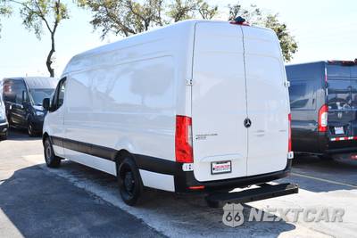2019 Mercedes-Benz Sprinter 2500 Cargo Van High Roof 170.0" WB - zdjęcie 4 z 24 - miniatura