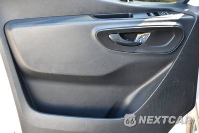 2019 Mercedes-Benz Sprinter 2500 Cargo Van High Roof 170.0" WB - zdjęcie 9 z 24 - miniatura