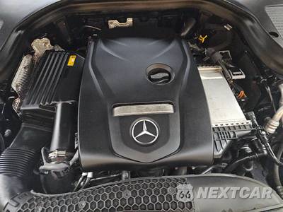 2019 Mercedes-Benz GLC 300 4MATIC - zdjęcie 16 z 19 - miniatura