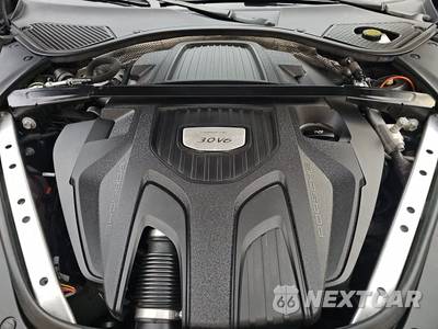 2018 Porsche Panamera 4 - zdjęcie 16 z 19 - miniatura