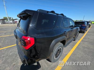2025 Toyota 4Runner TRD Off-Road Premium - zdjęcie 4 z 26 - miniatura
