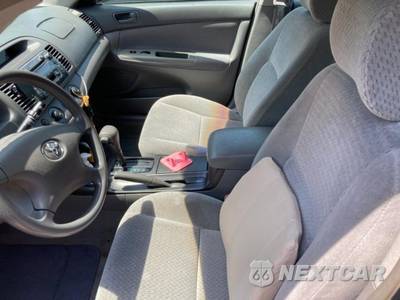 2002 Toyota Camry LE - zdjęcie 8 z 9 - miniatura