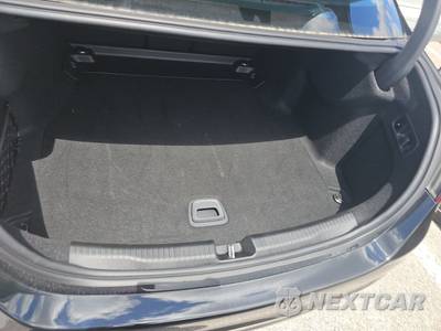 2025 Mercedes-Benz C 300 - zdjęcie 16 z 21 - miniatura