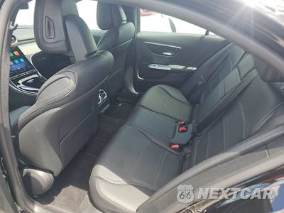 2025 Mercedes-Benz C 300 - zdjęcie 13 z 21 - miniatura
