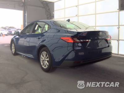 2026 Toyota Camry LE - zdjęcie 8 z 16 - miniatura