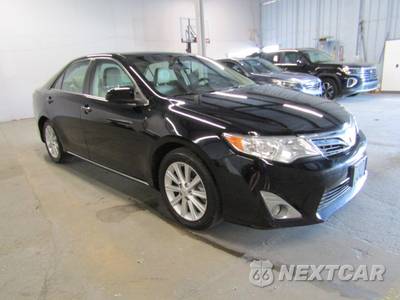 2013 Toyota Camry XLE - zdjęcie 3 z 20 - miniatura