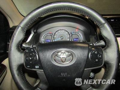 2013 Toyota Camry XLE - zdjęcie 11 z 20 - miniatura