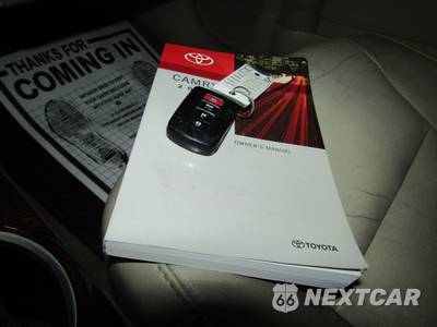 2013 Toyota Camry XLE - zdjęcie 19 z 20 - miniatura