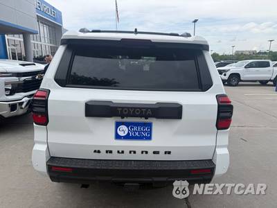 2025 Toyota 4Runner TRD Off-Road Premium - zdjęcie 16 z 20 - miniatura