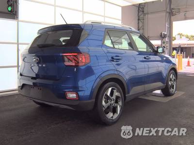 2023 Hyundai Venue SEL - zdjęcie 4 z 24 - miniatura