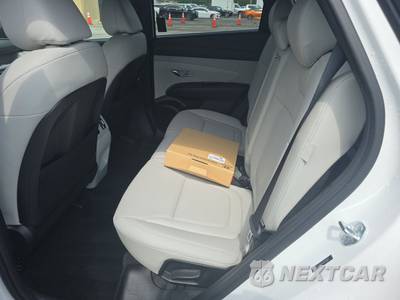 2025 Hyundai Tucson Limited - zdjęcie 13 z 20 - miniatura