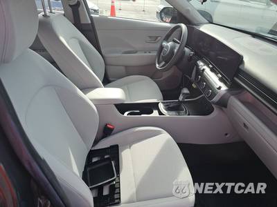 2024 Hyundai Kona SE - zdjęcie 8 z 18 - miniatura