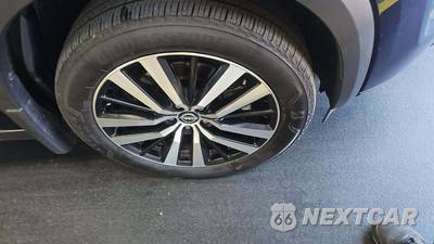 2024 Nissan Pathfinder Platinum - zdjęcie 35 z 37 - miniatura