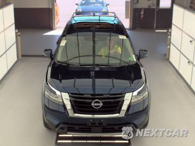 2024 Nissan Pathfinder Platinum - zdjęcie 2 z 37 - miniatura