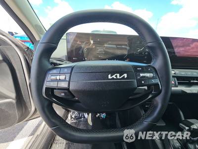 2025 Kia K4 EX - zdjęcie 10 z 24 - miniatura