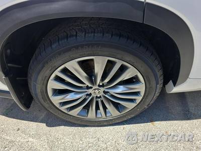 2021 Toyota Highlander Hybrid Platinum - zdjęcie 10 z 29 - miniatura