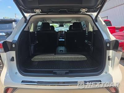 2021 Toyota Highlander Hybrid Platinum - zdjęcie 19 z 29 - miniatura