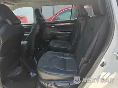 2021 Toyota Highlander Hybrid Platinum - zdjęcie 16 z 29 - miniatura