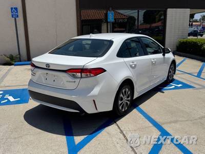 2021 Toyota Corolla Hybrid LE Sedan - zdjęcie 5 z 42 - miniatura
