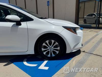 2021 Toyota Corolla Hybrid LE Sedan - zdjęcie 9 z 42 - miniatura