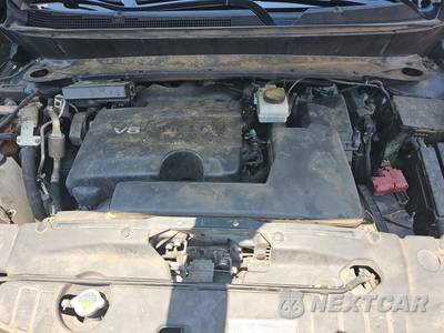 2018 Nissan Pathfinder SL - zdjęcie 16 z 30 - miniatura