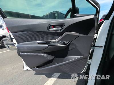 2022 Toyota C-HR Nightshade Edition - zdjęcie 9 z 34 - miniatura