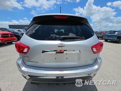 2017 Nissan Pathfinder SL - zdjęcie 5 z 21 - miniatura