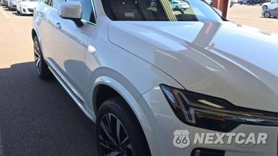 2025 Volvo XC90 Plug-In Hybrid Core 7-Passenger - zdjęcie 40 z 40 - miniatura