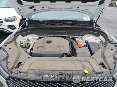 2025 Volvo XC90 Plug-In Hybrid Core 7-Passenger - zdjęcie 16 z 40 - miniatura