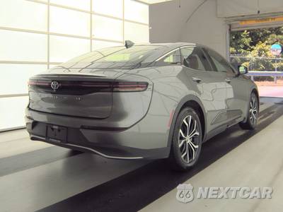 2023 Toyota Crown XLE - zdjęcie 4 z 27 - miniatura