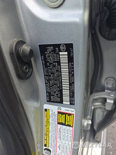 2020 Toyota Camry SE - zdjęcie 14 z 17 - miniatura