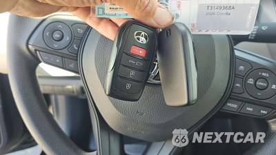 2026 Toyota Corolla Hybrid LE Sedan - zdjęcie 24 z 24 - miniatura